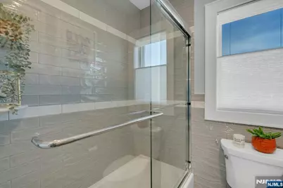 387 Lincoln Avenue B #B, Cliffside Park, NJ 07010 - Photo 30