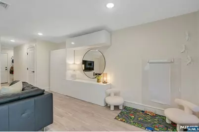 387 Lincoln Avenue B #B, Cliffside Park, NJ 07010 - Photo 16