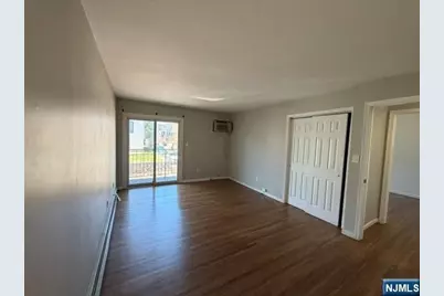 33 Henry Place B4 #B4, Hackensack, NJ 07601 - Photo 34