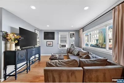 133 Brill Street, Newark, NJ 07105 - Photo 4