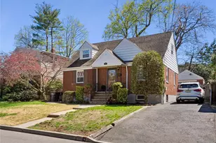 182 Carlson Pl, Bergenfield, NJ 07621 - Photo 1