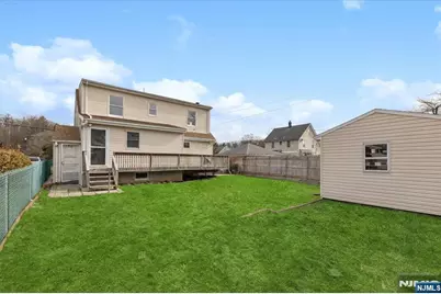 101 Midvale Avenue, Wanaque, NJ 07465 - Photo 28