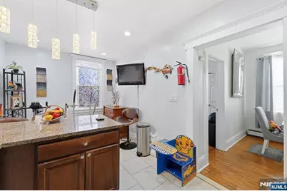 10 Maple Street, Garfield, NJ 07026 - Photo 14