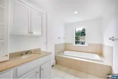 519 Summit Avenue, Fort Lee, NJ 07024 - Photo 24
