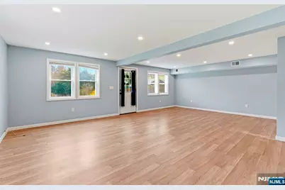 7 Leboun, Ringwood, NJ 07456 - Photo 4