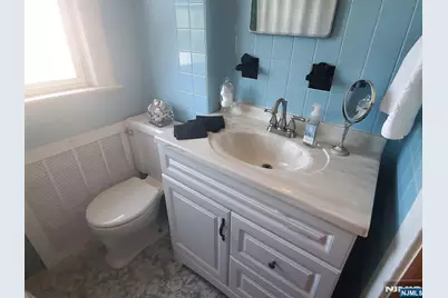 33 Garden Avenue, Belleville, NJ 07109 - Photo 10