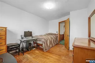 455 Stuyvesant Ave, Lyndhurst Township, NJ 07071 - Photo 16