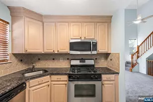 1306 Paddington Road 1306, Mahwah, NJ 07430 - Photo 14
