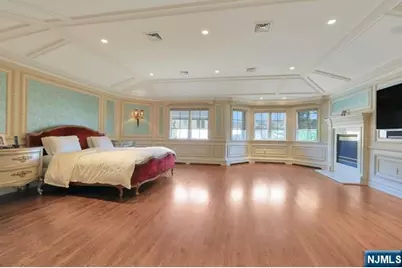 27 Roberts Road, Englewood Cliffs, NJ 07632 - Photo 14