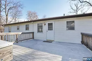 116 Hillside Ave, Midland Park, NJ 07432 - Photo 6