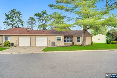945A Liverpool Circle, Manchester Township, NJ 08759 - Photo 32