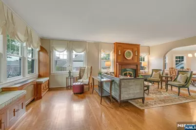 354 Liberty Avenue, Hillsdale, NJ 07642 - Photo 4