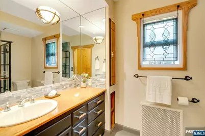 354 Liberty Avenue, Hillsdale, NJ 07642 - Photo 10