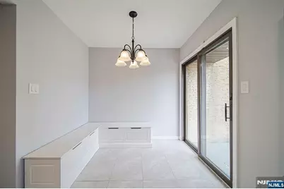 18 Veterans Way, Edgewater, NJ 07020 - Photo 12
