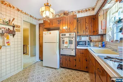 156 Cedar Avenue, Hackensack, NJ 07601 - Photo 16