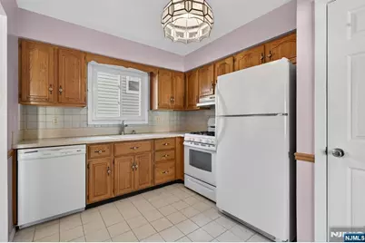 53 Patricia Place, Clifton, NJ 07012 - Photo 14