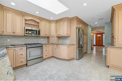 31 Collins Avenue, Closter, NJ 07624 - Photo 10