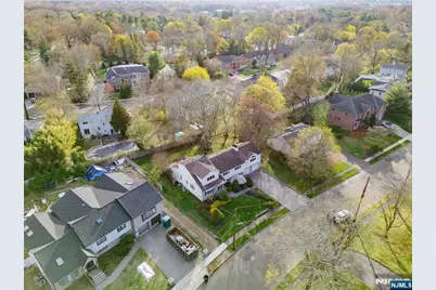 31 Collins Avenue, Closter, NJ 07624 - Photo 34
