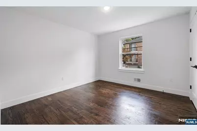 543 13th Avenue, Newark, NJ 07103 - Photo 8