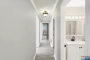 28 Boston Ct, Newark, NJ 07103 - Photo 16