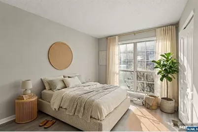 28 Boston Court, Newark, NJ 07103 - Photo 6
