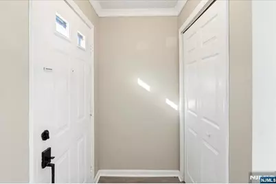28 Boston Court, Newark, NJ 07103 - Photo 8
