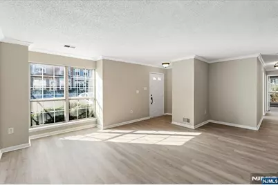 28 Boston Court, Newark, NJ 07103 - Photo 10