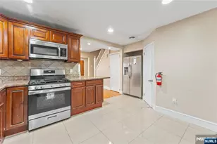 3 Sisco Pl, Clifton, NJ 07011 - Photo 6