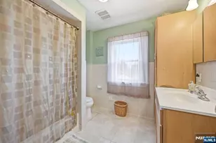 179 Buena Vista Ave, Hawthorne, NJ 07506 - Photo 24