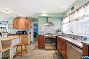 179 Buena Vista Ave, Hawthorne, NJ 07506 - Photo 10