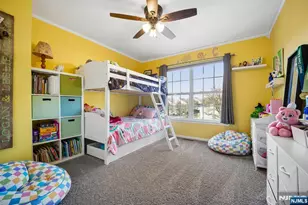 37 Mountainside Dr, Pompton Lakes, NJ 07442 - Photo 8