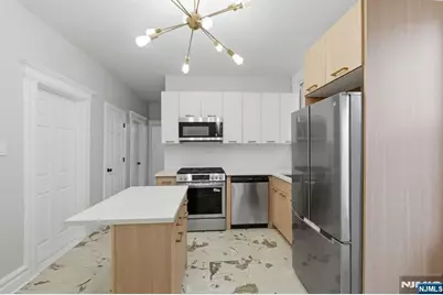 301 Ellis Avenue, Irvington, NJ 07111 - Photo 12