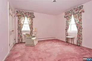 19 Aldbury Dr, Upper Saddle River, NJ 07458 - Photo 18