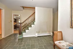 19 Aldbury Dr, Upper Saddle River, NJ 07458 - Photo 2