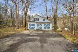 15 Deerhaven Ln, Jefferson Township, NJ 07435 - Photo 50