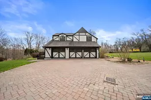 6 Jonathan Smith Rd, Morris Township, NJ 07960 - Photo 2