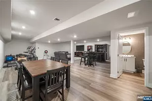 182 E Woodmont Circle 182, River Vale Township, NJ 07675 - Photo 28