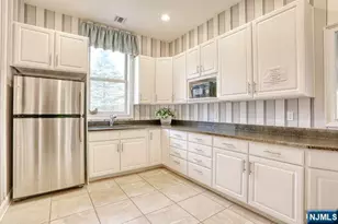 802 Whitney Ln, Allendale, NJ 07401 - Photo 36