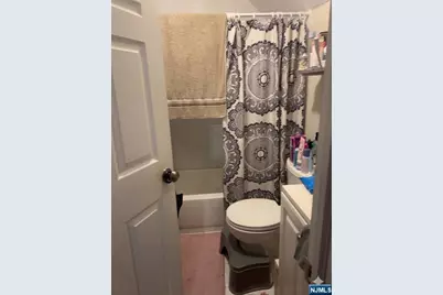 185 Seymour Avenue, Newark, NJ 07108 - Photo 6