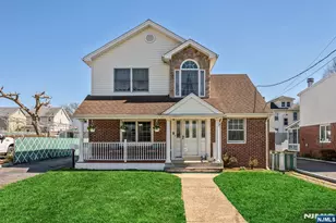 28 William St, Rochelle Park Township, NJ 07662 - Photo 1