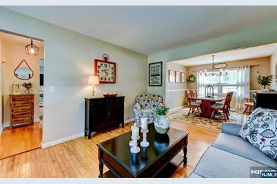8 Loretta Lane, Jefferson Township, NJ 07438 - Photo 4