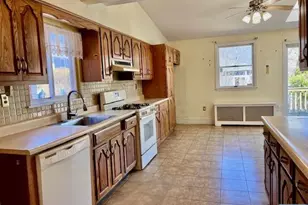 891 Ray Ave, Ridgefield, NJ 07657 - Photo 10