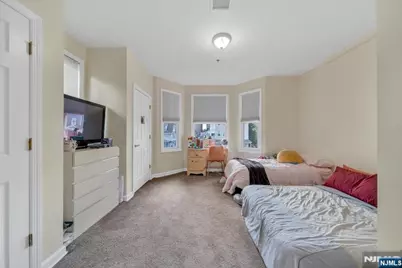 60 Hawthorne Avenue, East Orange, NJ 07018 - Photo 26