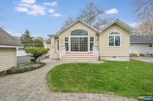 520 Hamilton Ave, Hasbrouck Heights, NJ 07604 - Photo 36