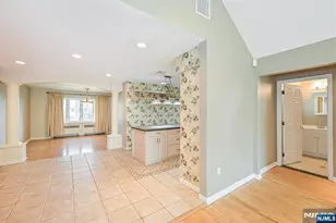 520 Hamilton Ave, Hasbrouck Heights, NJ 07604 - Photo 16
