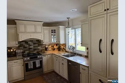 43 Busteed Drive, Midland Park, NJ 07432 - Photo 16
