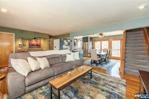 104 W Lionshead Dr, Wayne, NJ 07470 - Photo 10