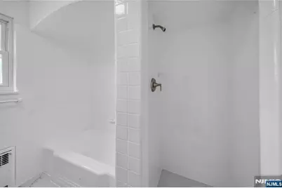 595 Knickerbocker Road, Tenafly, NJ 07670 - Photo 12