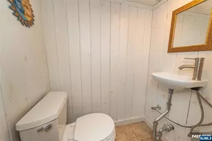 10 Cleveland Rd, Caldwell, NJ 07006 - Photo 32