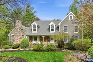 7 Trotters Ln, Mahwah, NJ 07430 - Photo 2